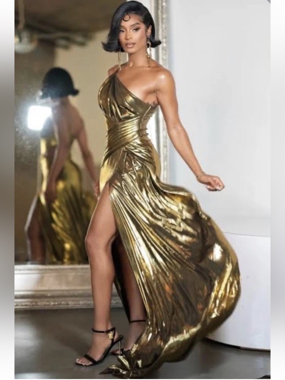 Ellaé Lisqué Goddess Metallic Gold One Shoulder Maxi Dress XS